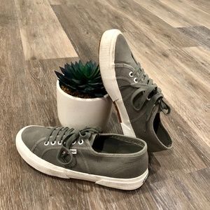 SUPERGA Canvas Sneakers Gray (size 9)